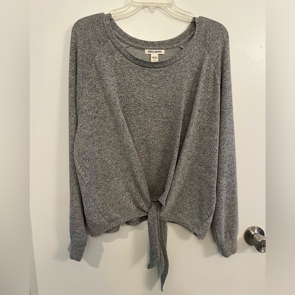 Billabong Tops - Billabong Women's Top, gray, new! oversized!